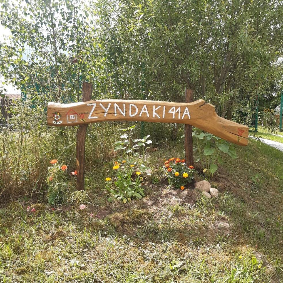 Domek W Kwiatach Zyndaki Экстерьер фото
